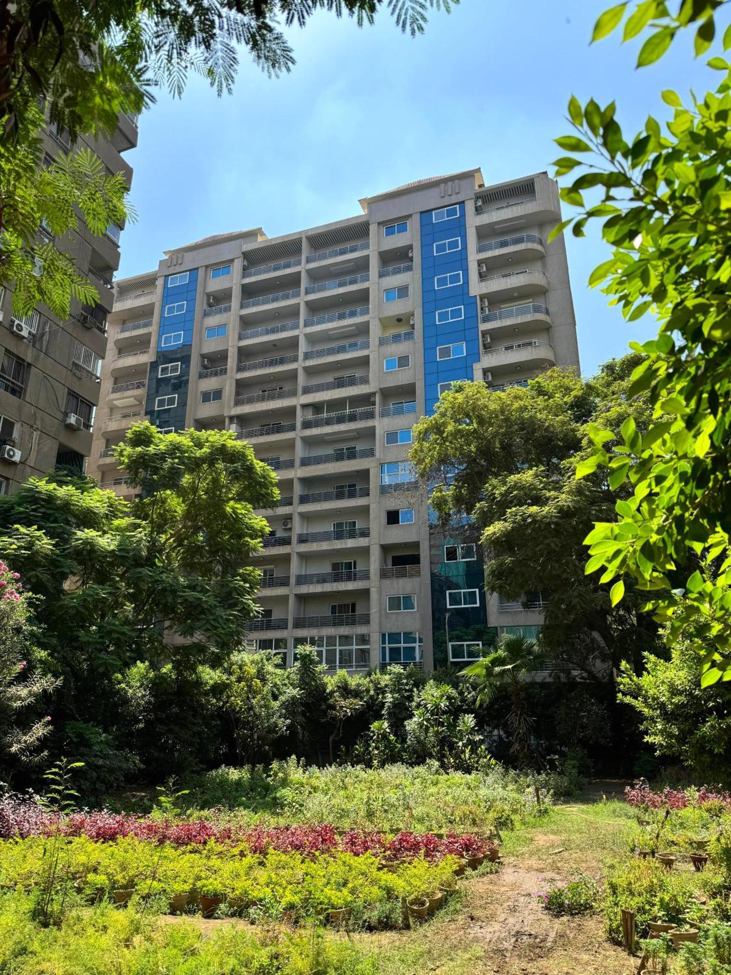 Elegance Tower Aparthotel Giza Bagian luar foto